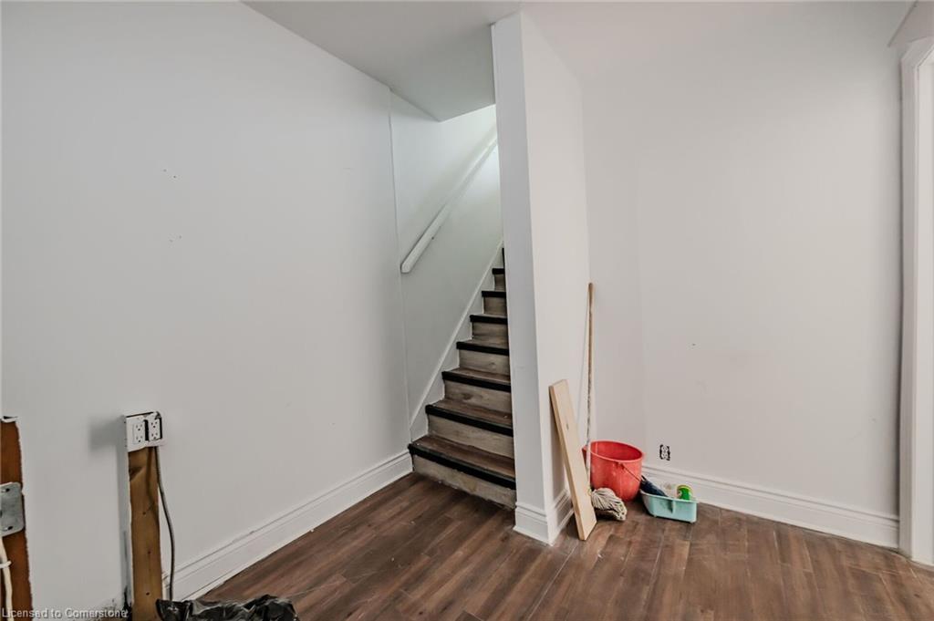 1345 Main Street E Property Photo 16