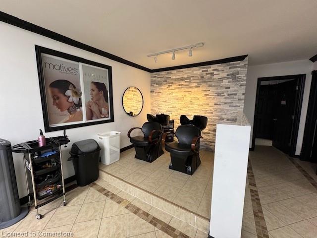 800 Upper Wentworth Street Property Photo 2