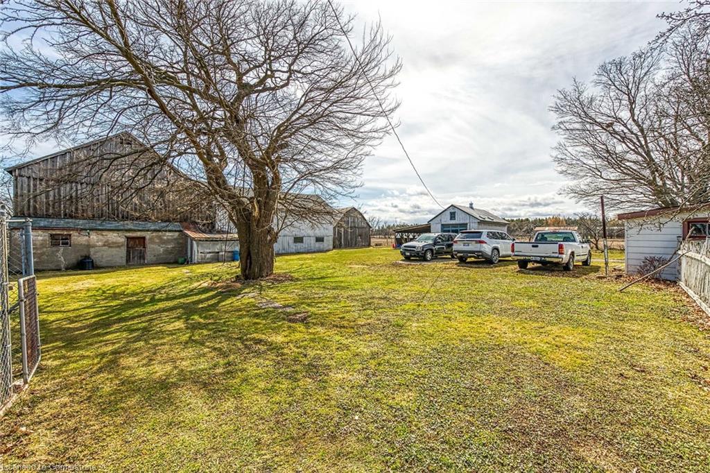 492 Second Road E Property Photo 29