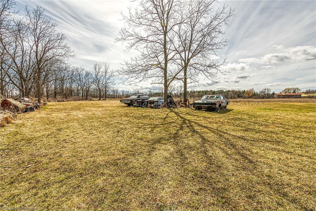 492 Second Road E Property Photo 33