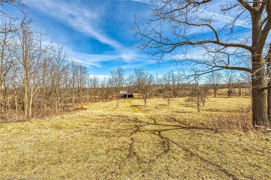 492 Second Road E Property Photo 35