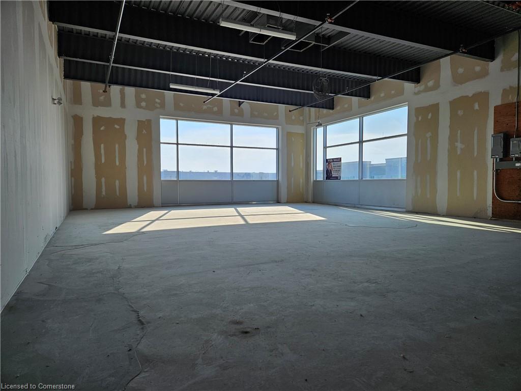 201-1038 Garner Road W Property Photo 5