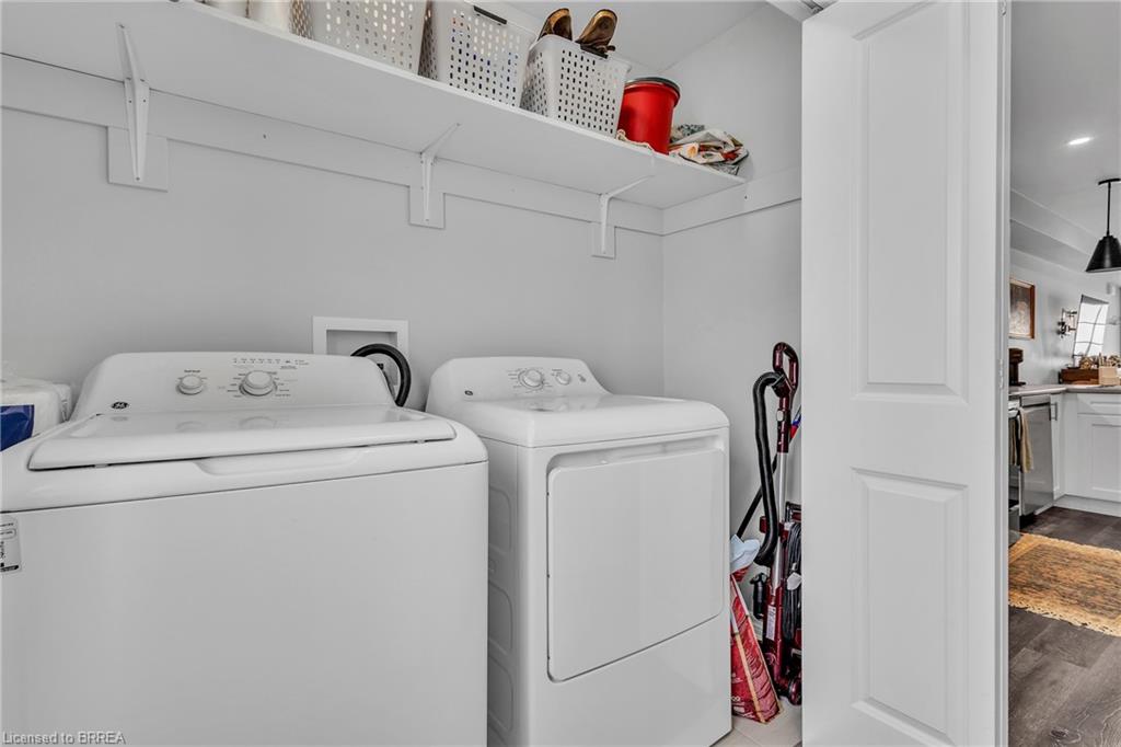 189 Grove Street Property Photo 18