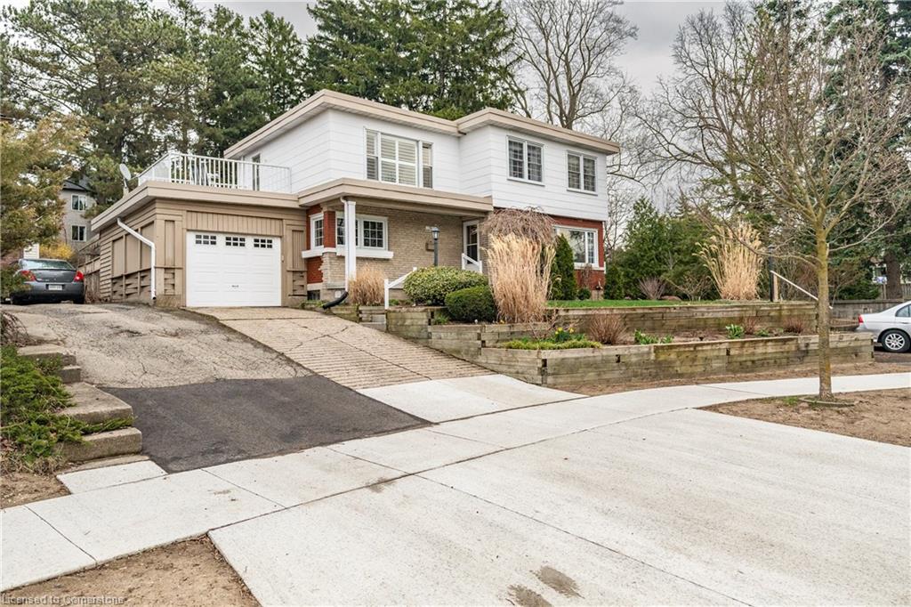 16 Admiral Road Property Photo