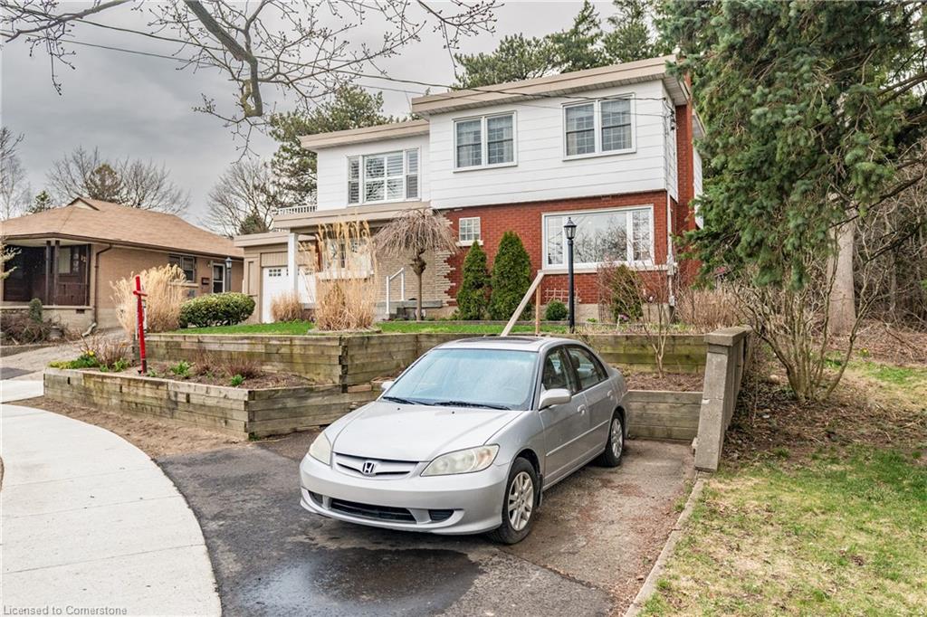 16 Admiral Road Property Photo 3