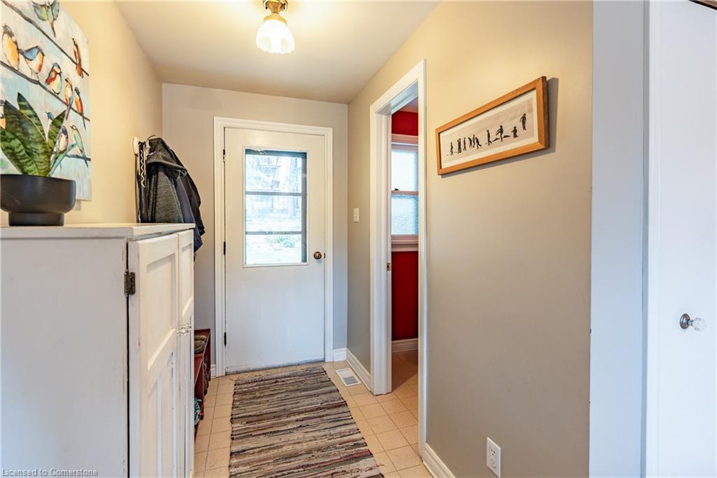 16 Admiral Road Property Photo 21
