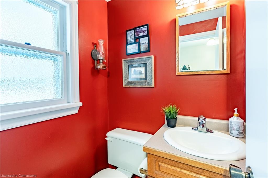 16 Admiral Road Property Photo 22