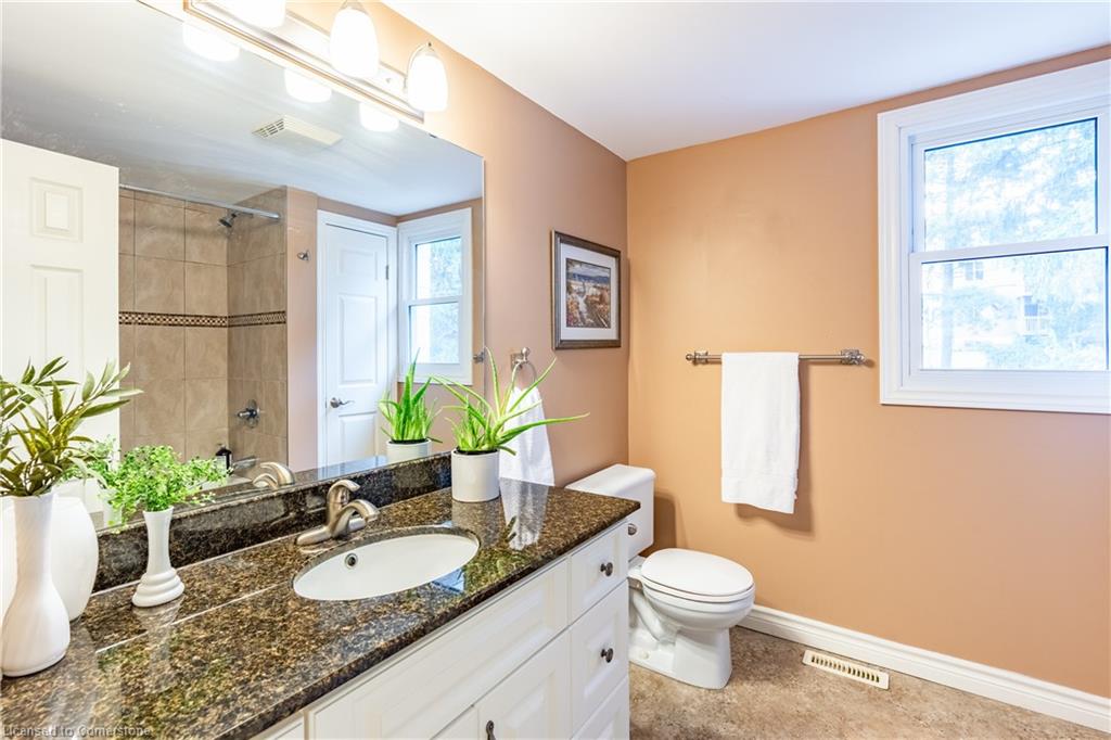 16 Admiral Road Property Photo 35