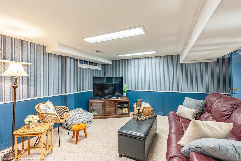 16 Admiral Road Property Photo 38