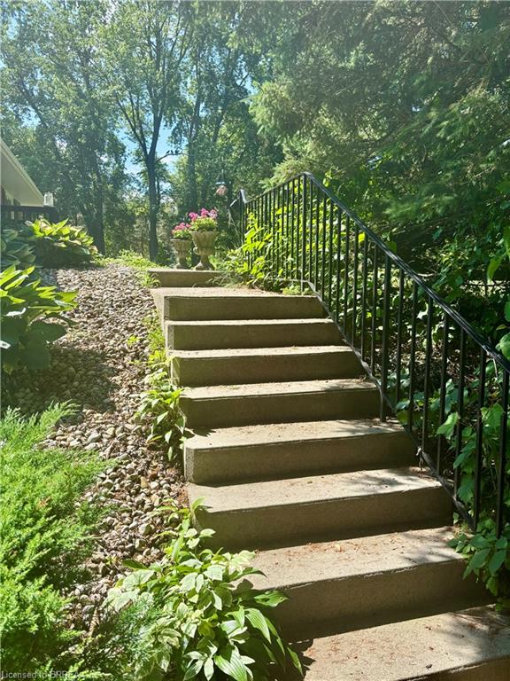 761 Lynden Road Property Photo 4