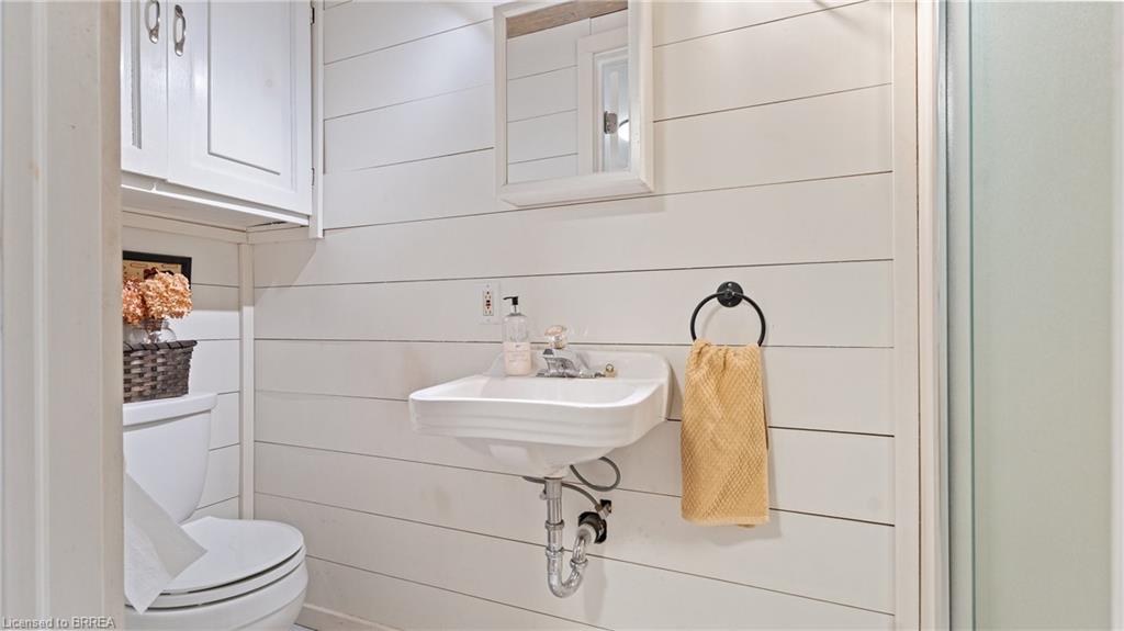 761 Lynden Road Property Photo 40