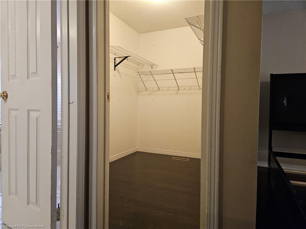 1409 Heritage Way Property Photo 10