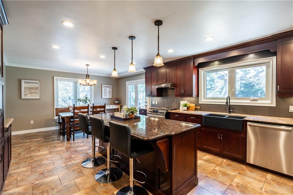 6 Vanstraalen Street Property Photo 13