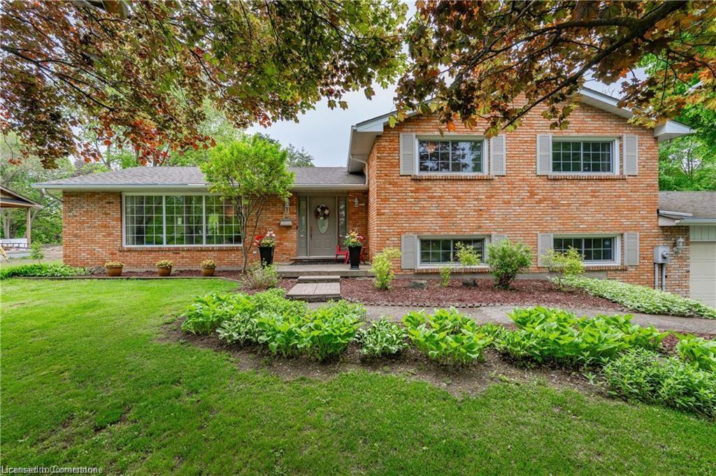 11 Coachman Crescent Property Photo