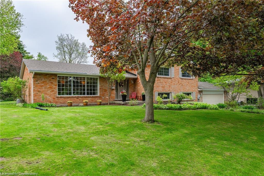 11 Coachman Crescent Property Photo 3