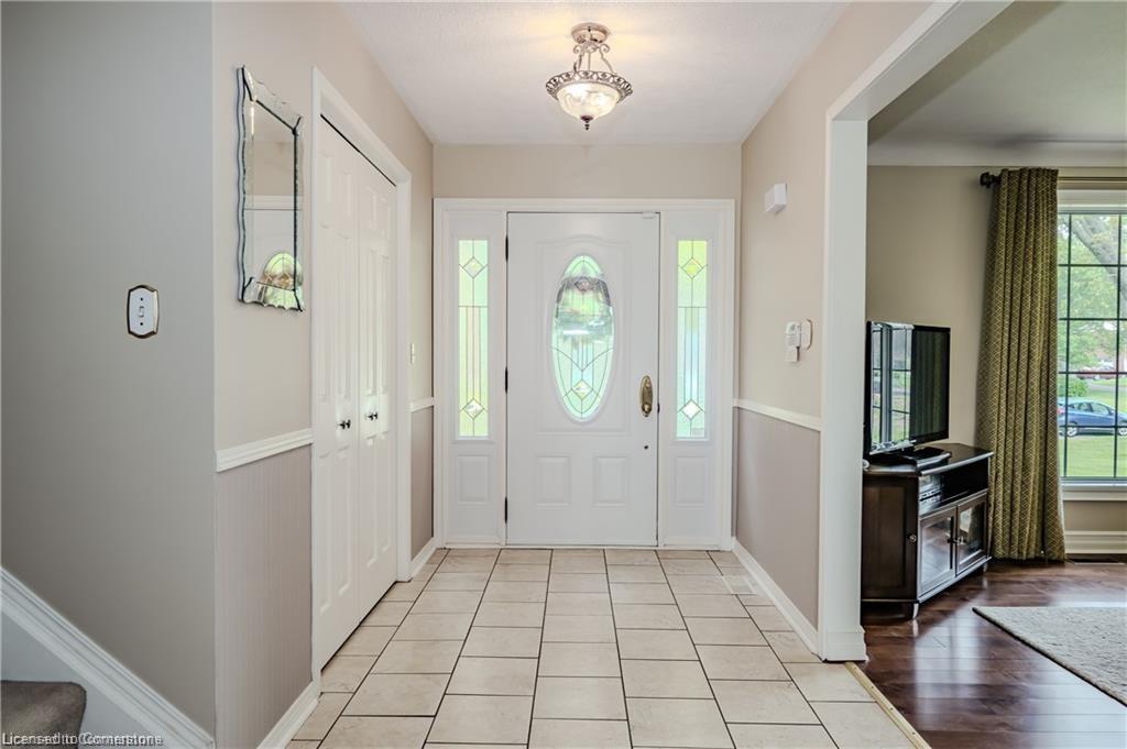 11 Coachman Crescent Property Photo 4
