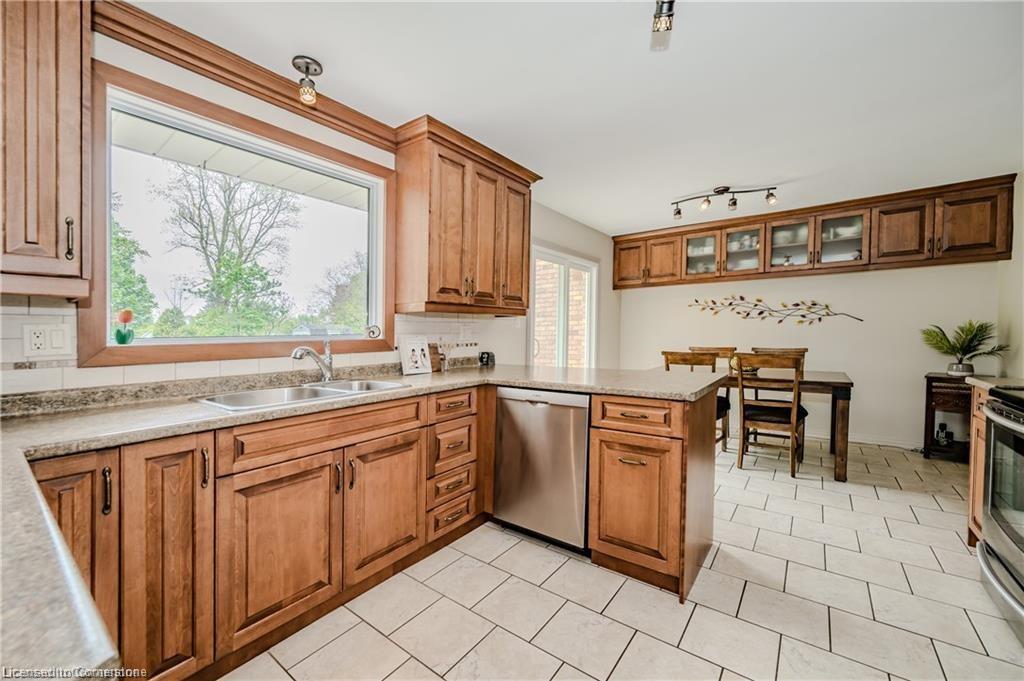11 Coachman Crescent Property Photo 11