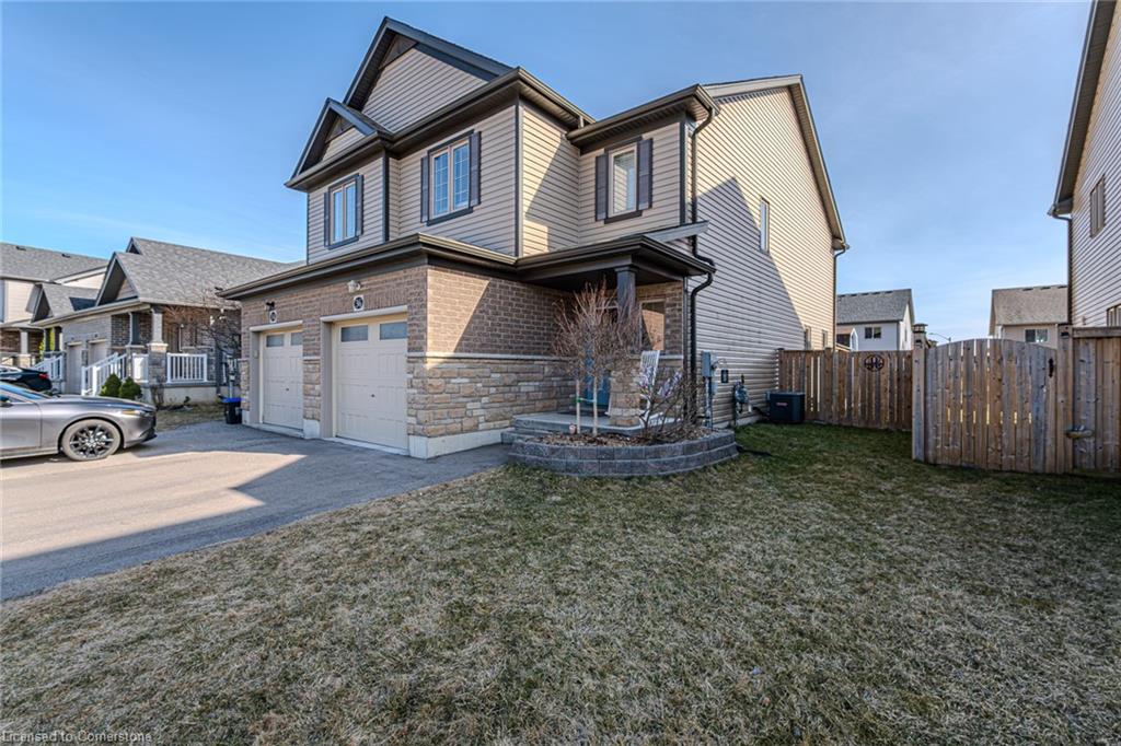 Simcoe Composite School Real Estate Listings Main Image