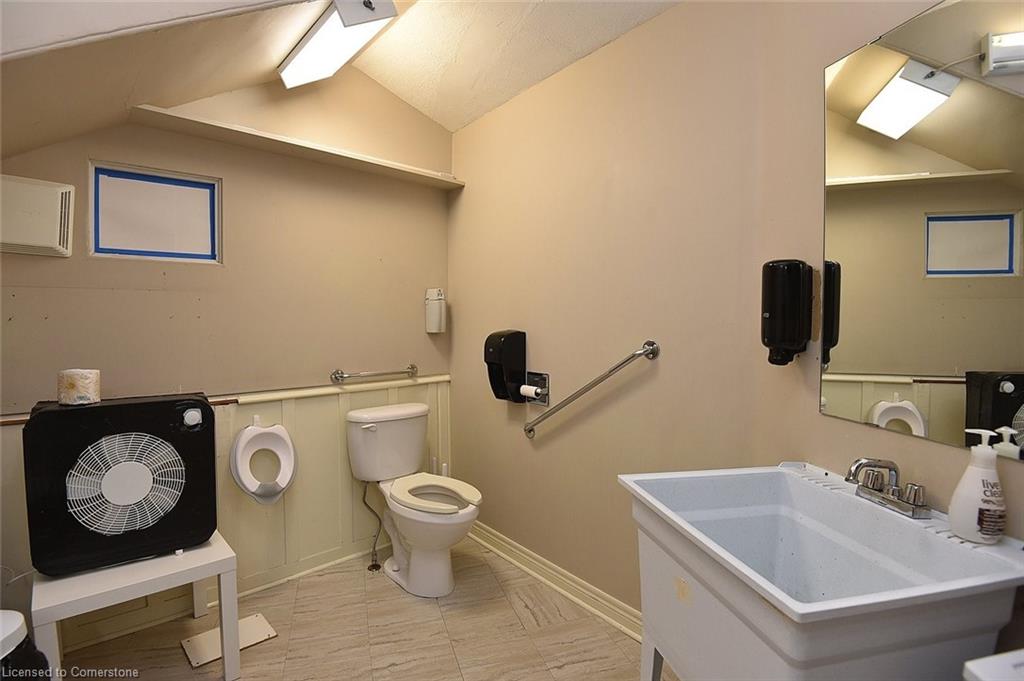 21 Mill Street N Property Photo 14