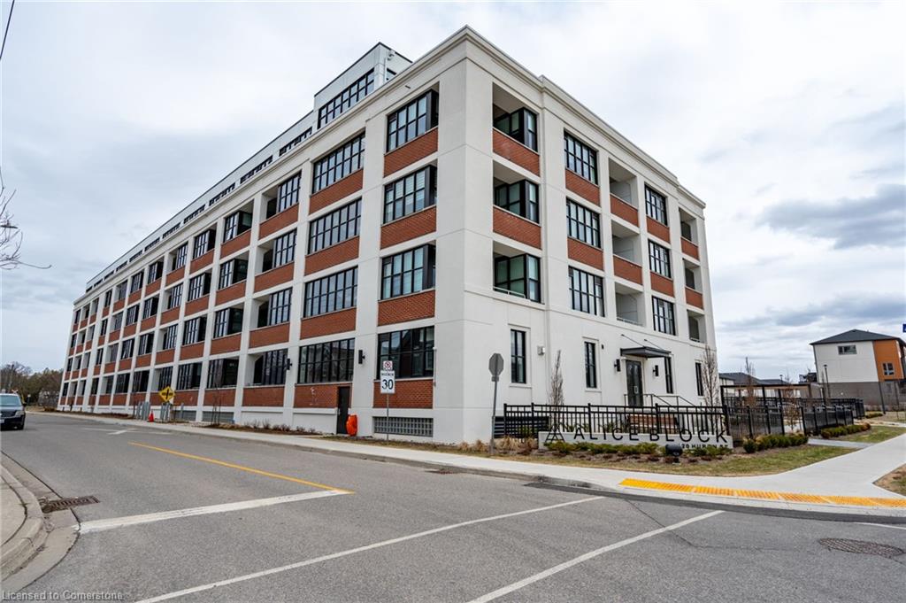 414-120 Huron Street Property Photo 2