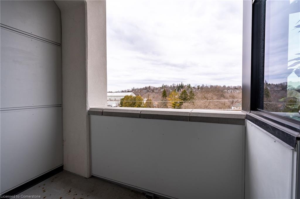 414-120 Huron Street Property Photo 29