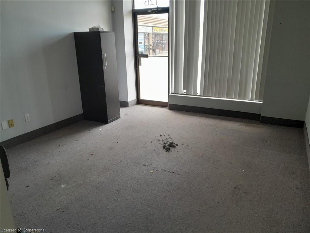 44 King Street E Property Photo 4