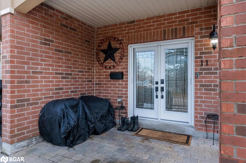 11 White Oaks Road Property Photo 2