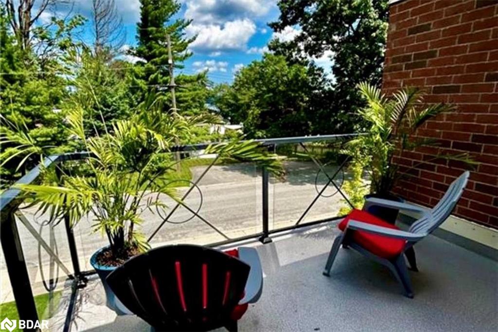 11 White Oaks Road Property Photo 17