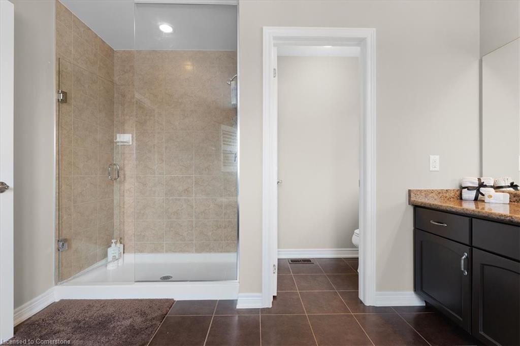 11 Redtail Street Property Photo 29