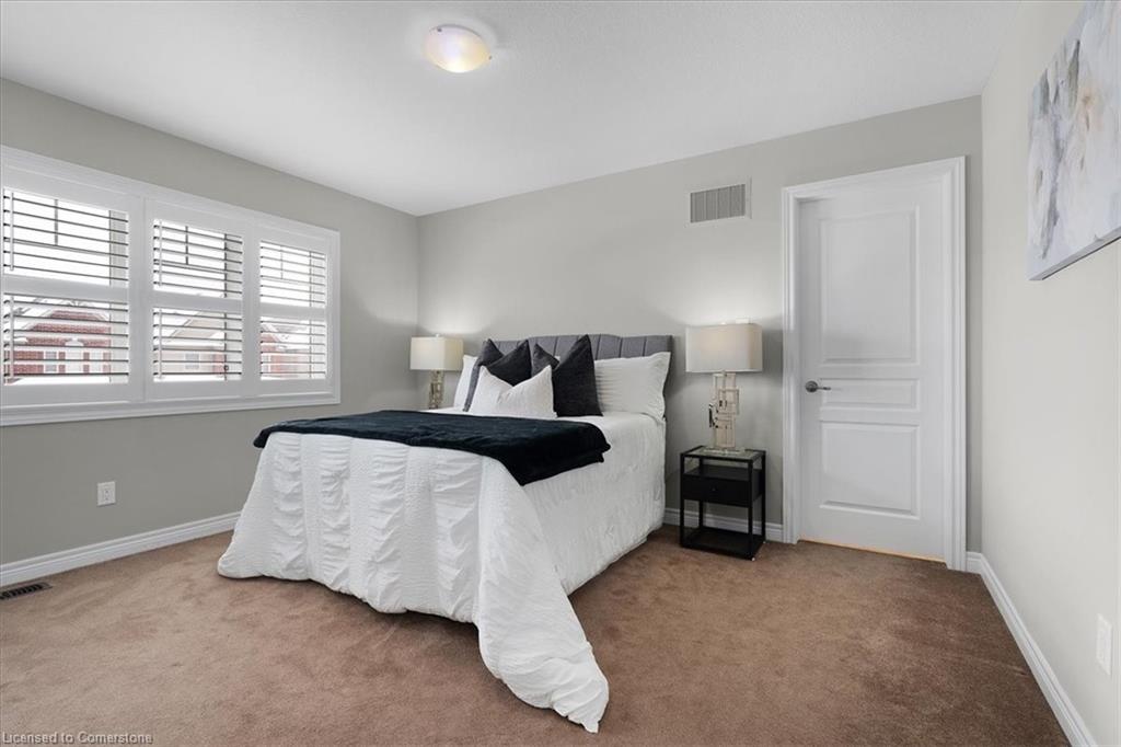 11 Redtail Street Property Photo 38