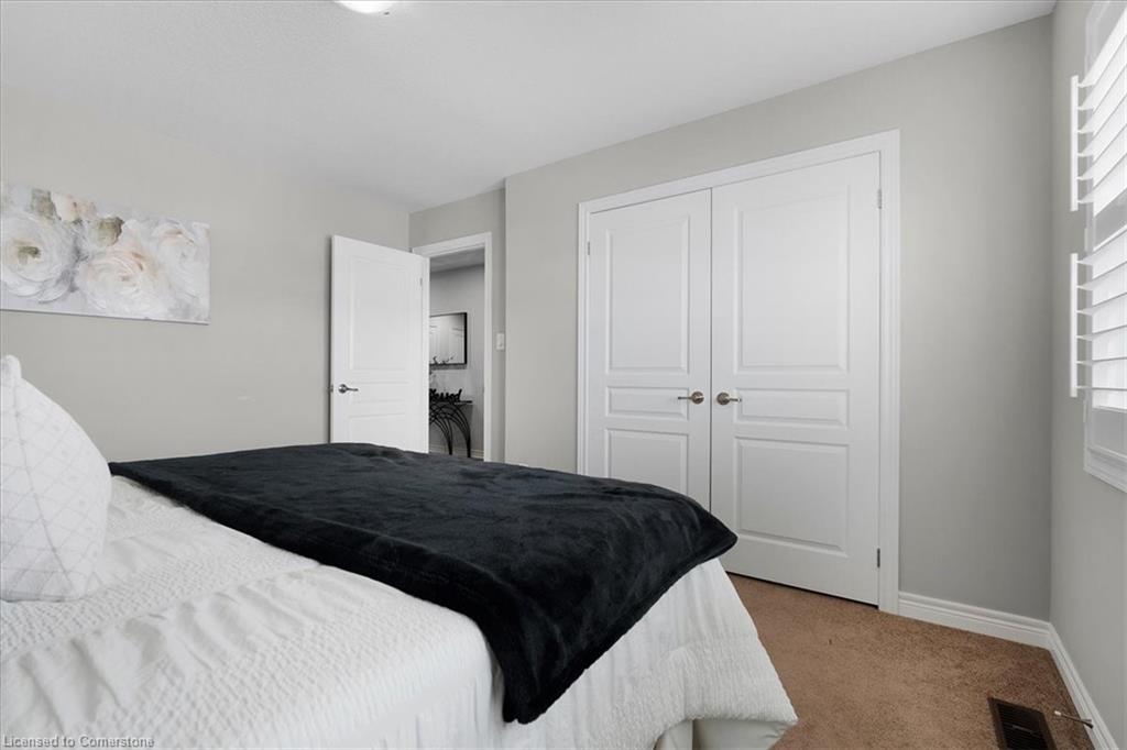 11 Redtail Street Property Photo 39