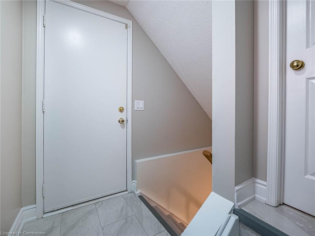 6 Niles Court Property Photo 34
