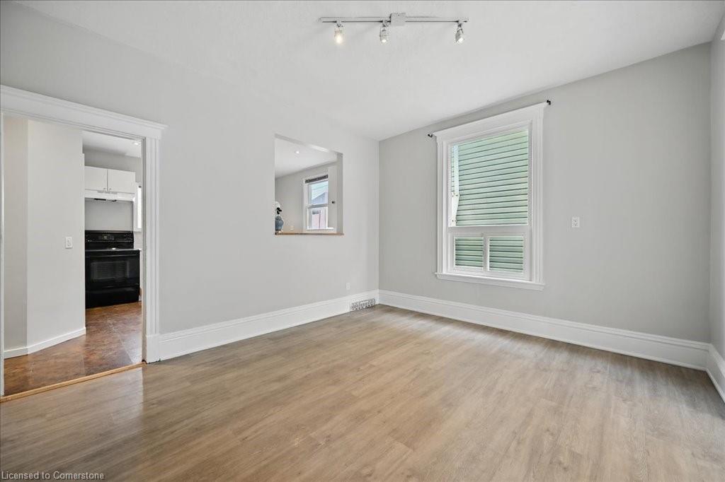 15 Huron Street Property Photo 5