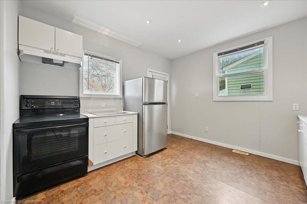 15 Huron Street Property Photo 12