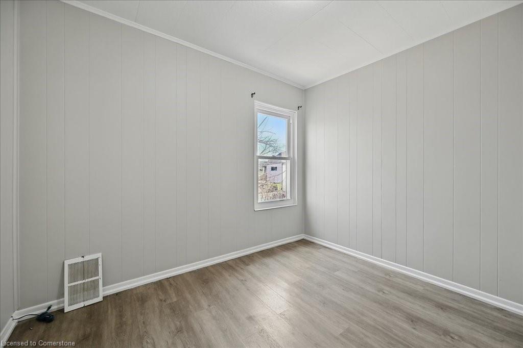 15 Huron Street Property Photo 27