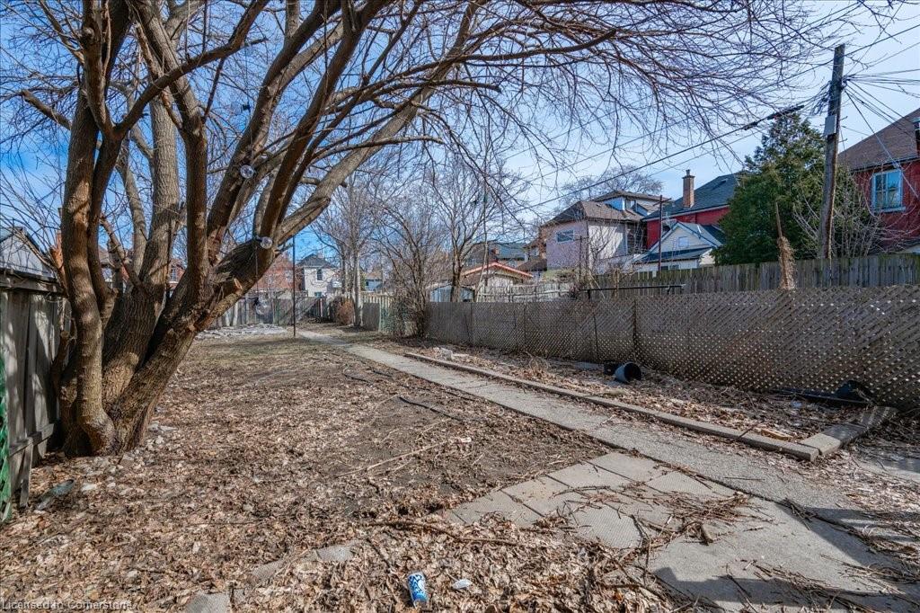 15 Huron Street Property Photo 33