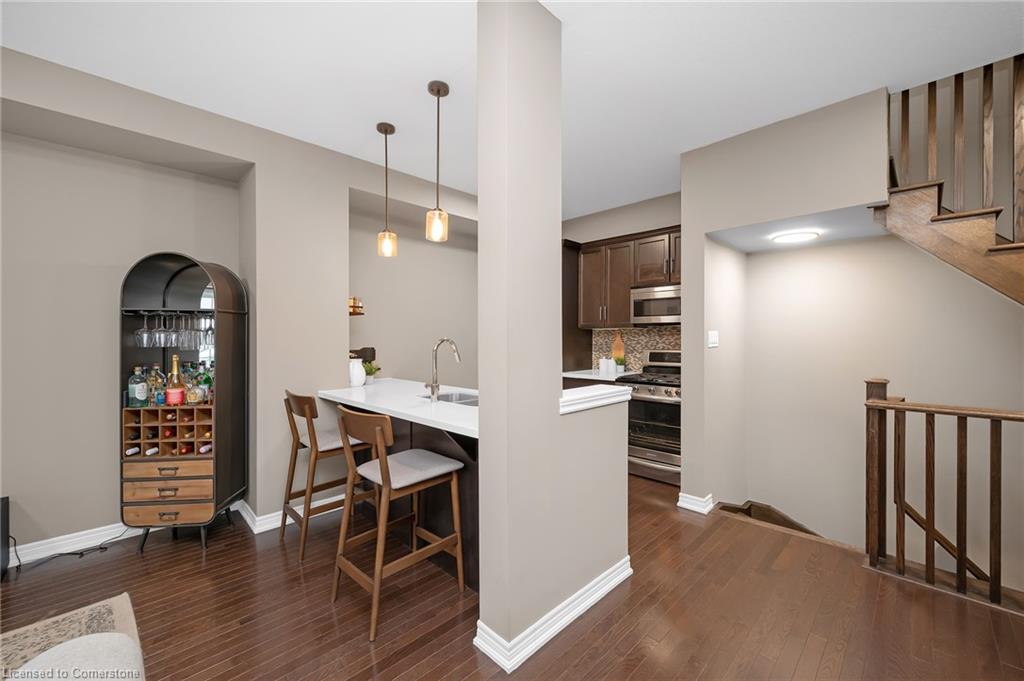 29-215 Dundas Street E Property Photo 7