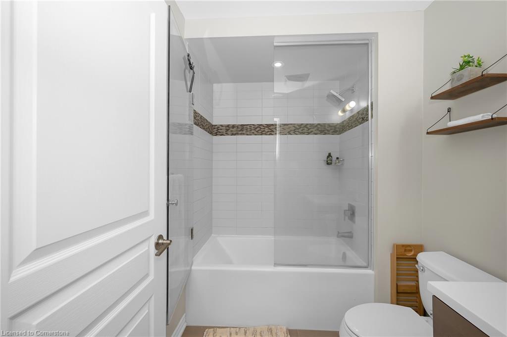 29-215 Dundas Street E Property Photo 24