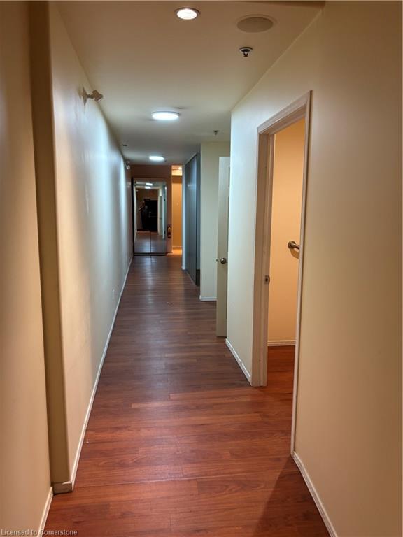 95 King Street W Property Photo 3