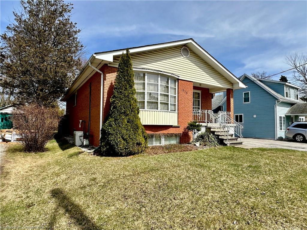 515 Broad Street W Property Photo 2