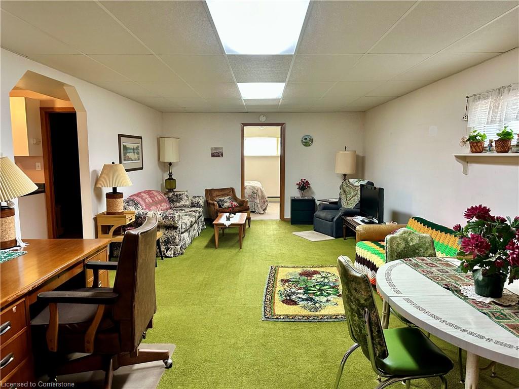 515 Broad Street W Property Photo 24
