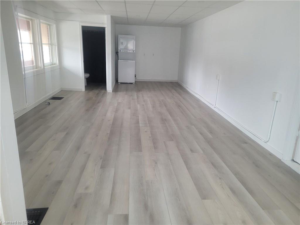 207 Colborne Street W Property Photo 3