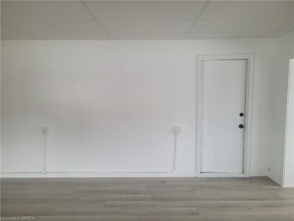 207 Colborne Street W Property Photo 6
