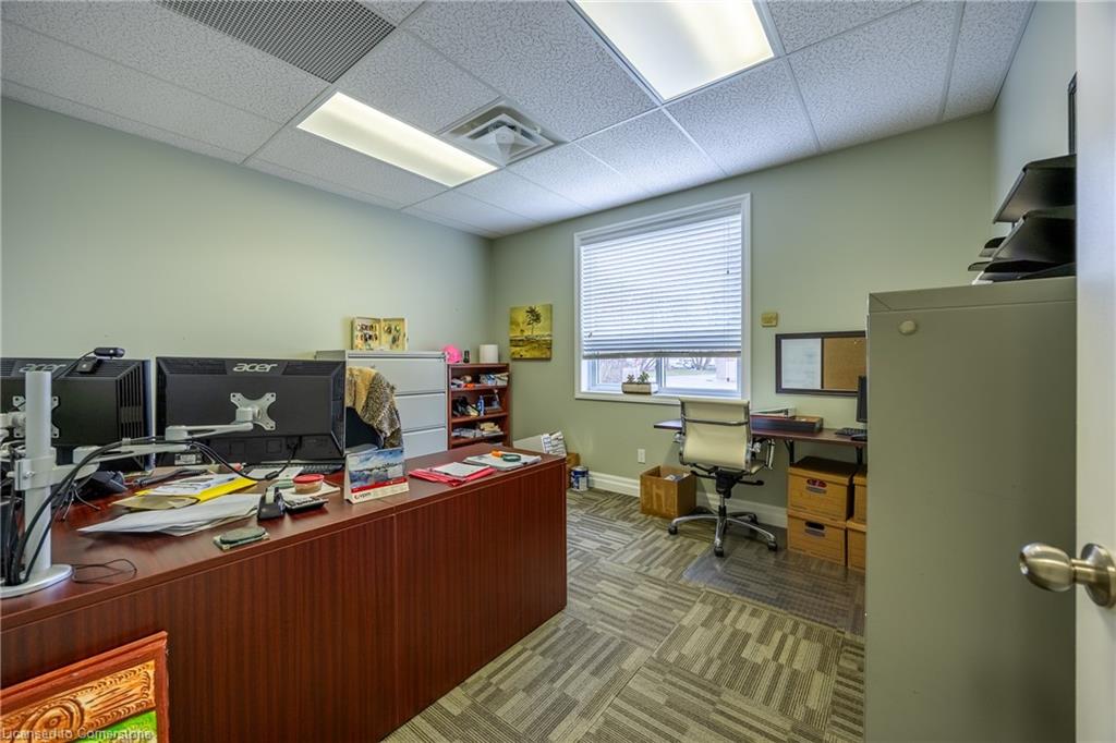 101a Queensway Property Photo 18