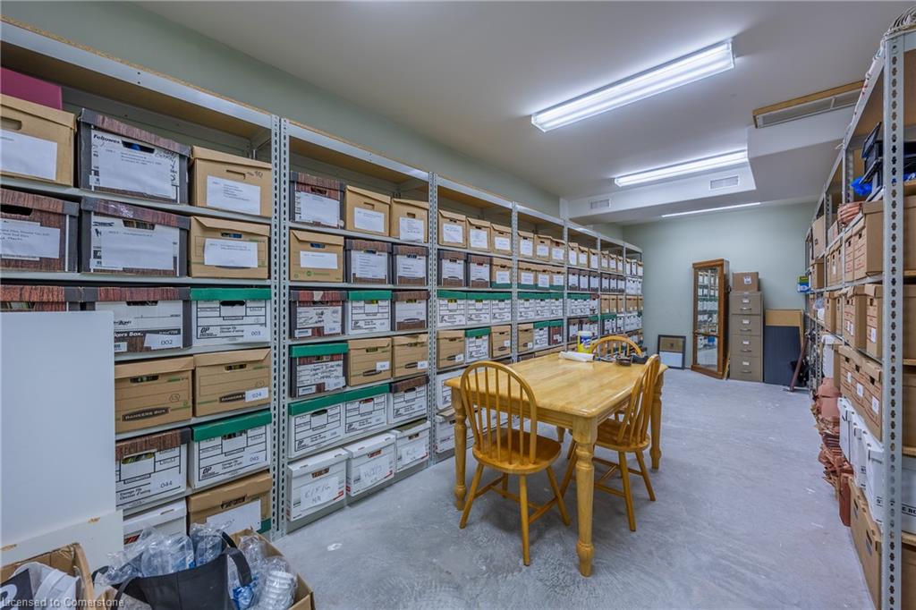101a Queensway Property Photo 45
