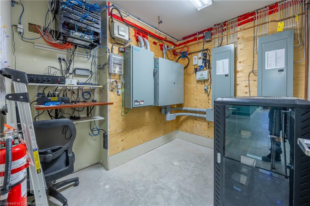 101a Queensway Property Photo 49