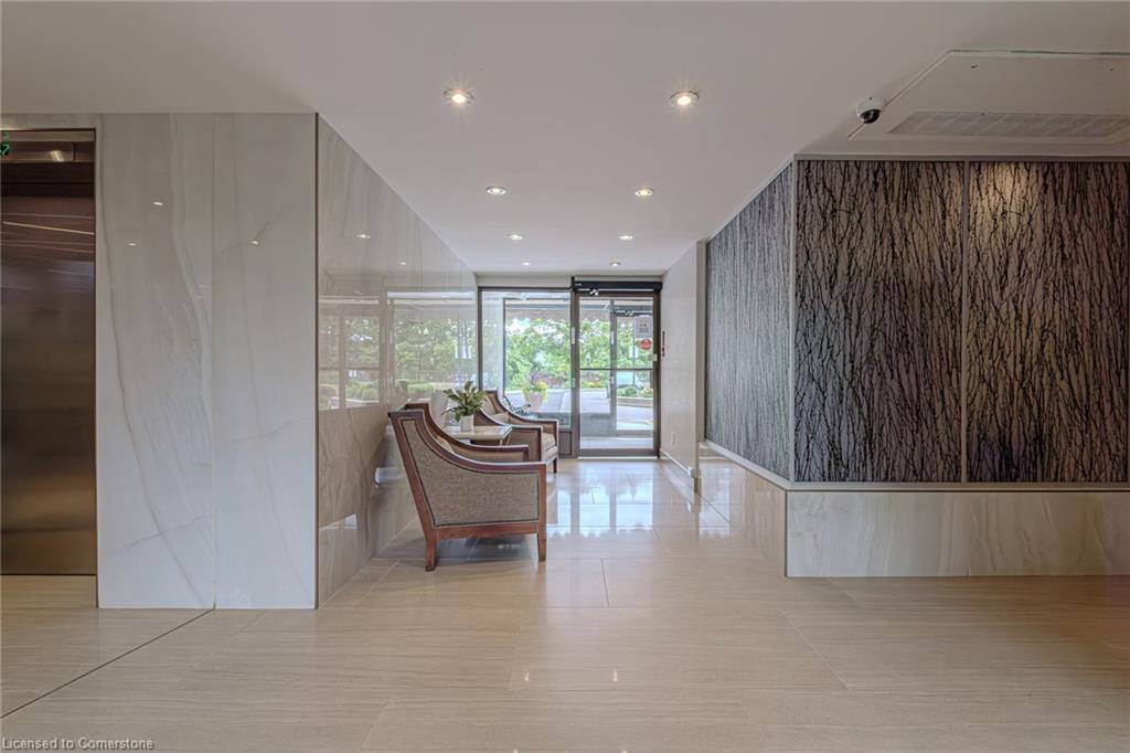 1203-6500 Montevideo Road Property Photo 6