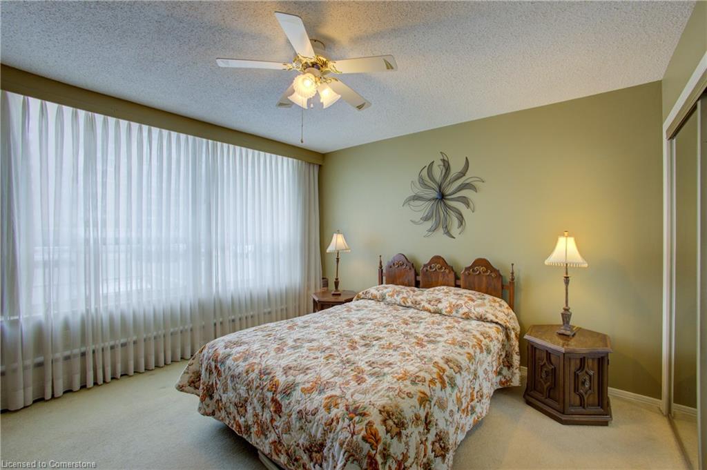 45 Westmount Road N Property Photo 15