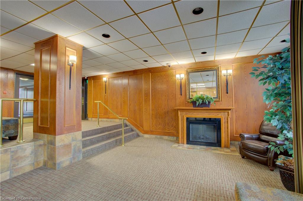 45 Westmount Road N Property Photo 25