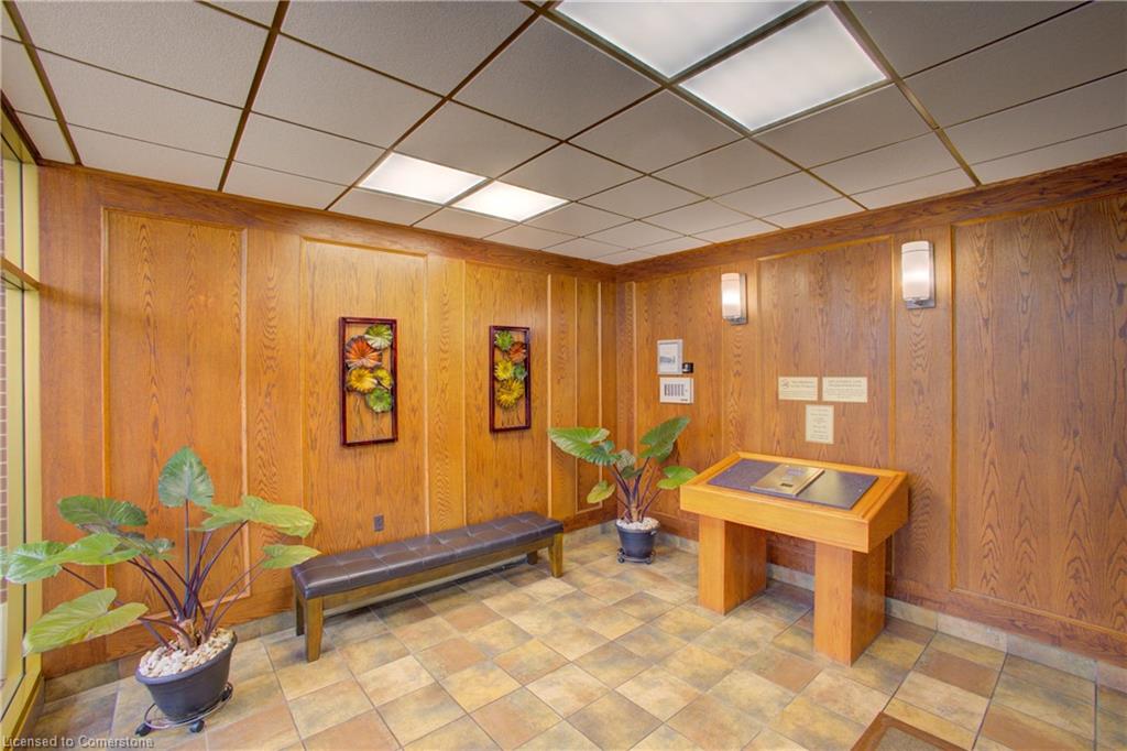 45 Westmount Road N Property Photo 26